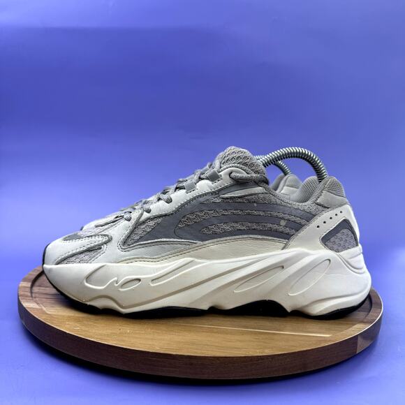 Yeezy Other - MENS YEEZY BOOST 700 V2 STATIC SIZE 6